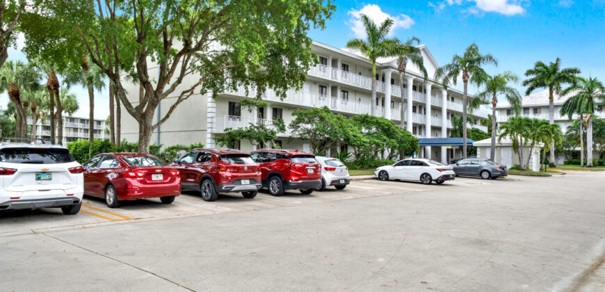 2561 Village Blvd APT 302, West Palm Beach, FL 33409